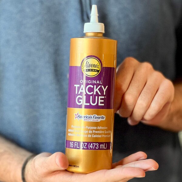 Aleene's Original Tacky Glue Pint Dries Clear